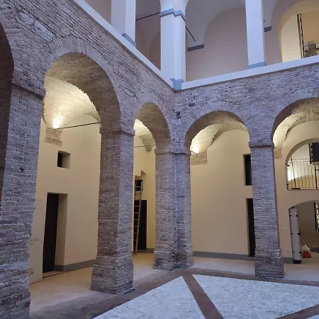 Urban Loft With Terrace In The Center For 2 People Apartamento Perugia